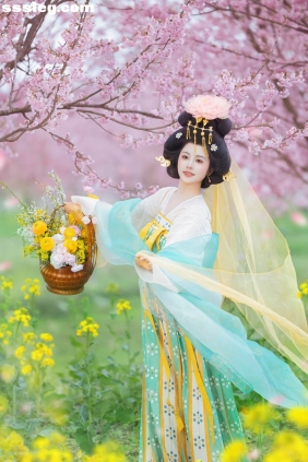 [YITUYU艺图语]2025.04.07 踏青赏花实录 是雨诗呀[13P128M]