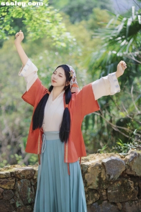 [YITUYU艺图语]2025.05.03 淘气的小女娘 高雨琴[13P148M]