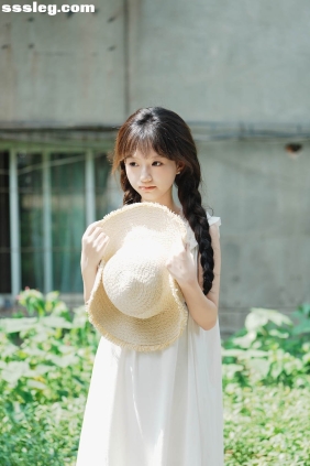 [YITUYU艺图语]2025.04.05 老小区的生活感 企鹅萝卜怪[23P123M]