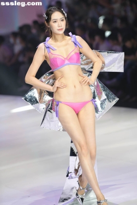 街拍作品 内衣展26[236P5.28G]