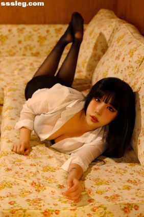 LEEYUIN Girl Next Door[101P1.08G]