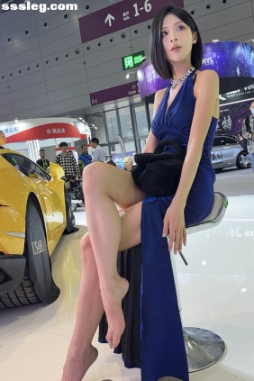 街拍作品 蓝色妩媚长裙[76P1.45G]