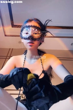 玩物直播 凌晨 2025-08-03 [1V506M]