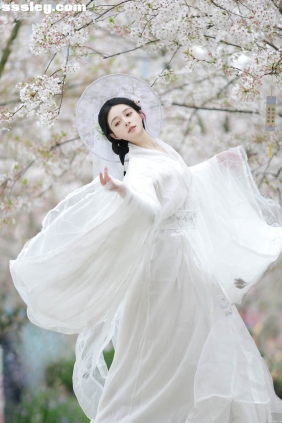 [YITUYU艺图语]2025.04.16 万物清明 岁岁如意[14P132M]