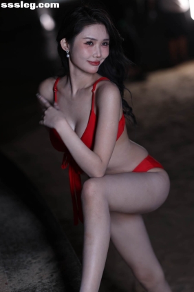 街拍作品 小思佳红色比基尼[140P1.06G]