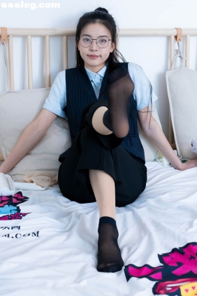 物恋传媒 No.2603 茯苓 短黑丝[230P+1V8.42G]