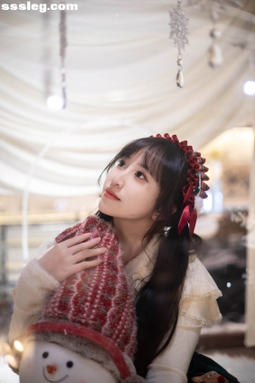 [YITUYU艺图语]2025.12.23 许愿瓶 罗亦君[18P134M]