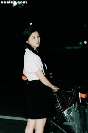 [YITUYU艺图语]2025.08.19 夏夜 娟子[15P109M]