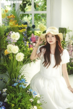 [YITUYU艺图语]2025.10.22 阳光是最好的滤镜 周任航记得带卡[12...