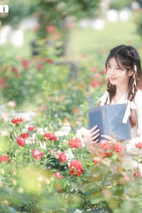 [YITUYU艺图语]2025.08.17 曾经的美好未来可期 我的小助理[17P257M]