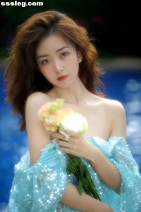 [YITUYU艺图语]2025.09.24 湖边的维纳斯 秋刀鱼[10P96M]