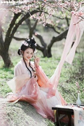 [YITUYU艺图语]2025.09.04 桃花古风人像拍摄 泱泱泱呀[20P156M]