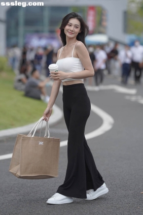 街拍作品 黑白搭配好身材[30P318M]