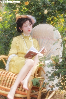 [YITUYU艺图语]2025.06.20 庄园少女 鹿离[16P153M]