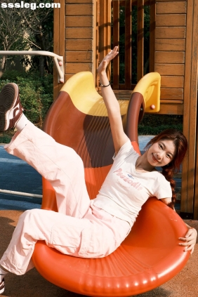 [YITUYU艺图语]2025.10.22 嬉戏 佳丽[19P313M]