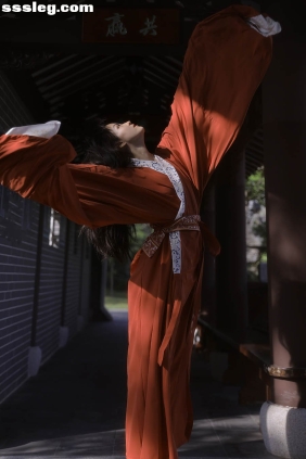 [YITUYU艺图语]2025.10.23 一袭红衣尽风华 慧慧[9P31M]