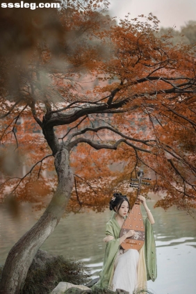 [YITUYU艺图语]2025.08.16 琵琶亭畔野花秋 是南渊不是洲[16P422M]