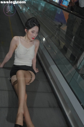 THEBEAUTY 2024广州车展网红美女车模65 [1V135M]