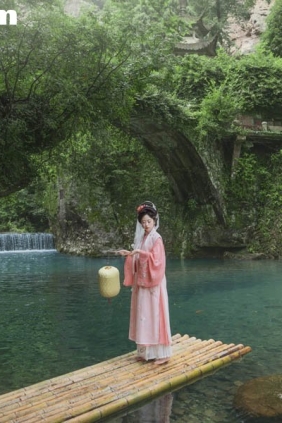 [YITUYU艺图语]2025.07.30 灵峰古意 背多分[18P187M]