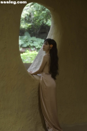 [YITUYU艺图语]2025.06.22 蚯之丘 Wendy园子模特[16P74M]