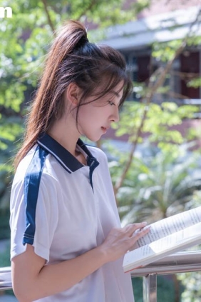 [YITUYU艺图语]2025.09.19 蓝白校服里的青春图鉴 小鹿[41P529M]