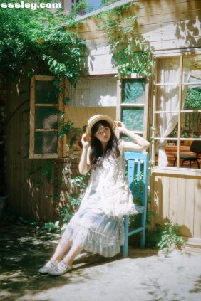 [YITUYU艺图语]2025.10.28 我们上升 低低飞过夏天 山日非雨[18P2...