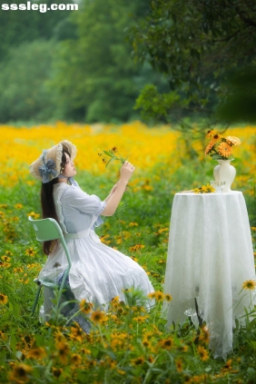 [YITUYU艺图语]2025.07.08 有人困在雨中有人在赏雨 军军[23P274M]