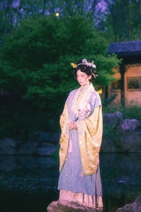 [YITUYU艺图语]2025.04.26 一拂袖便是三百个春秋 小熊[33P284M]