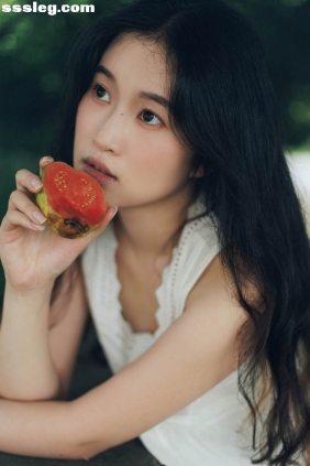 [YITUYU艺图语]2025.09.20 夏日芭乐 哇塞鱼鱼[10P129M]