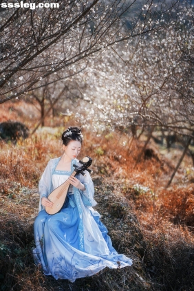 [YITUYU艺图语]2025.11.07 古风人像拍摄 腿子[18P284M]