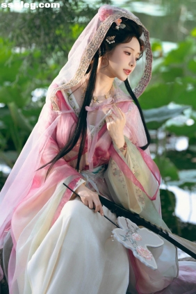 雯妹不讲道理 祝您中秋快乐[20P156M]