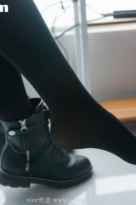 [SIEE丝意] No.416 童童 除夕夜心存欢喜[54P120M]