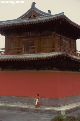 [YITUYU艺图语]2025.10.25 秋游古寺 哎呀白爱拍照[32P392M]