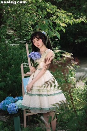 [YITUYU艺图语]2025.06.19 夏日幻想 晓研[17P160M]