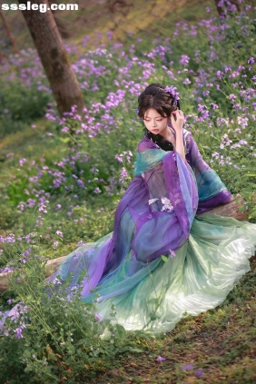 [YITUYU艺图语]2025.06.13 二月兰 肥肥[14P121M]