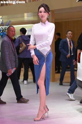 街拍作品 爱穿肉丝的小闹[174P3.53G]