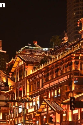 [YITUYU艺图语]2025.10.20 重庆夜景 岭云[9P249M]