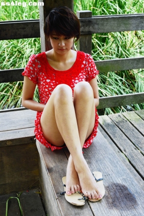 [赤足者] 小蔓 红裙2 [42P560M]