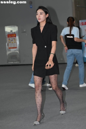 街拍作品 黑色西装裙[67P1.31G]