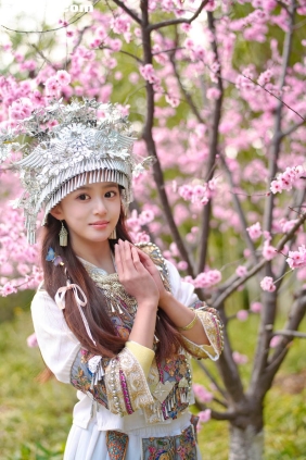 [YITUYU艺图语]2025.04.13 苗家小可爱 小亿[60P1.42G]