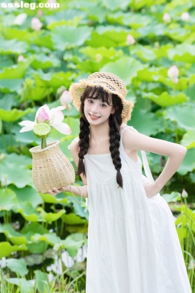 [YITUYU艺图语]2025.08.27 荷塘 夏芋小年[27P612M]