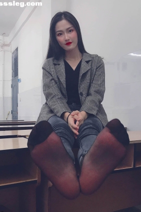 织梦行影 教室短黑丝[96P+1V231M]