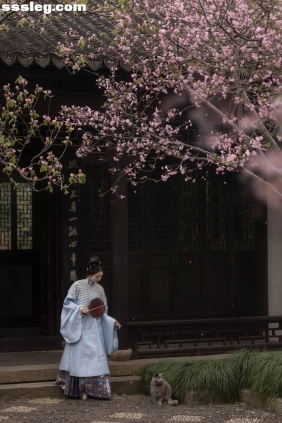 [YITUYU艺图语]2025.10.20 海棠铺秀 徐浪浪[9P261M]