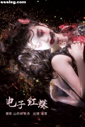 [YITUYU艺图语]2023.03.06 电子红蝶 Linglingxue_[26P203M]