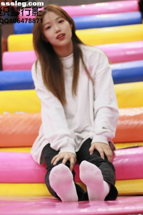 织梦映像 蹦床乐园[80P+2V2.91G]