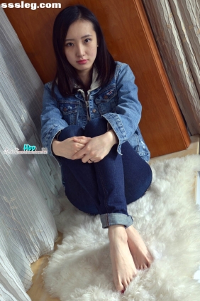 [赤足者] 莉莉 窗台[81P682M]