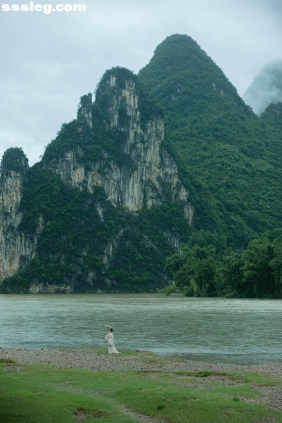 [YITUYU艺图语]2025.08.07 山水之间 原地掉线去夜闹[44P524M]