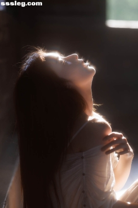 [YITUYU艺图语]2025.06.23 光与尘 阿君[18P380M]