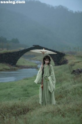 [YITUYU艺图语]2025.08.01 悠悠远山暮独向白云归 奇迹绣绣[14P213M]