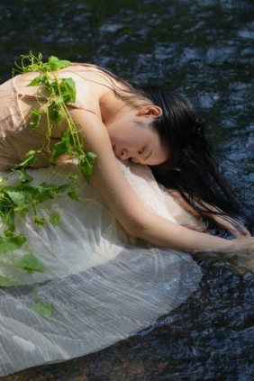 [YITUYU艺图语]2025.06.11 细水长流 千羽[13P107M]